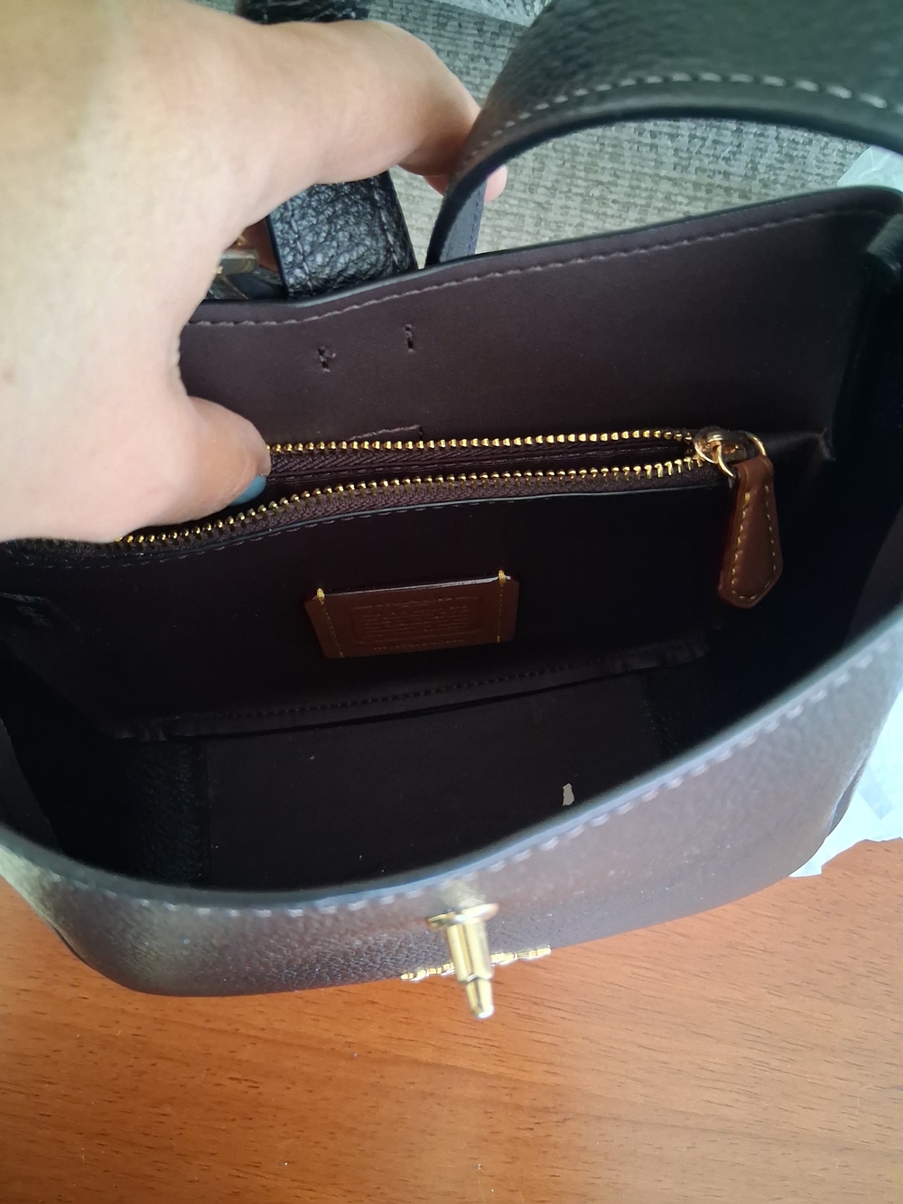 COACH Black Pebbled Hadley Mini  Leathe crossbody  Bag - Picture 4 of 9